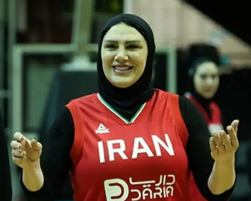 ادنا عیساییان (تینا)